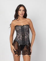 Μαύρος strapless κορσές με δαντέλα και nude διαφάνεια