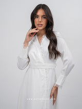 Νυφική ρόμπα με ανοιχτή πλάτη