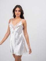 Λευκό νυφικό σατέν νυχτικό με δαντέλα