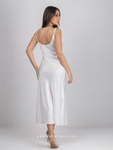 Λευκό νυφικό σετ ρόμπα με πούπουλα