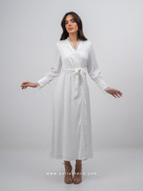 Νυφική ρόμπα με ανοιχτή πλάτη